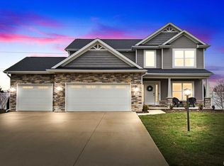 459 Garnet Dr, Morton, IL