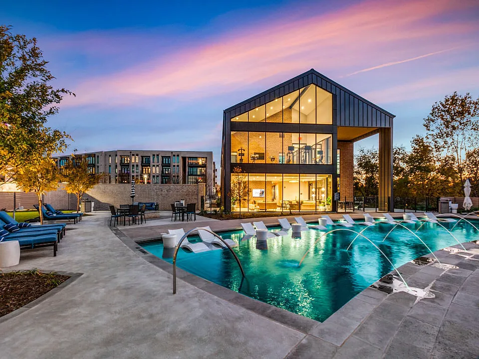 Lenox Lake Highlands