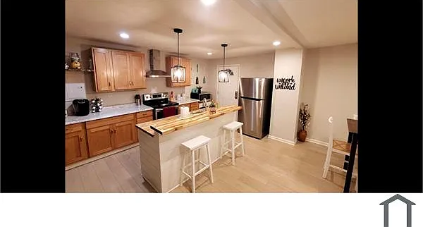 1145 Bates St — Photo 4