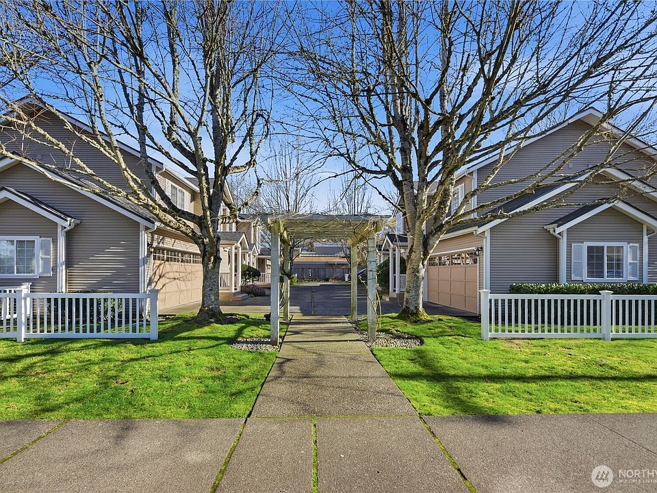 1st image of 860 2nd Avenue NW #860