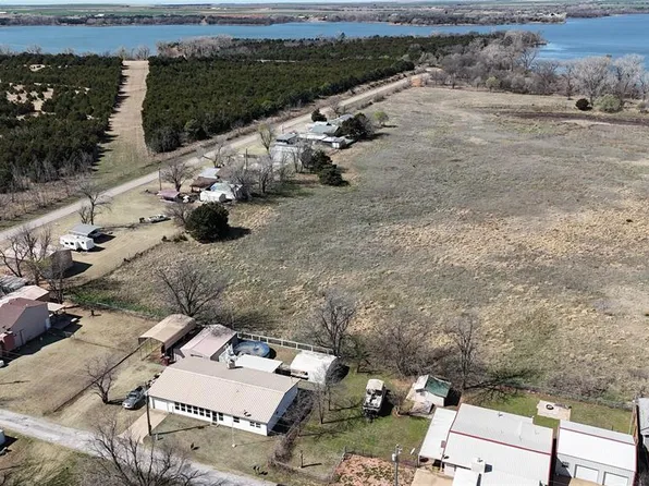122 Meadowlark Ln, Fort Cobb, OK 73038