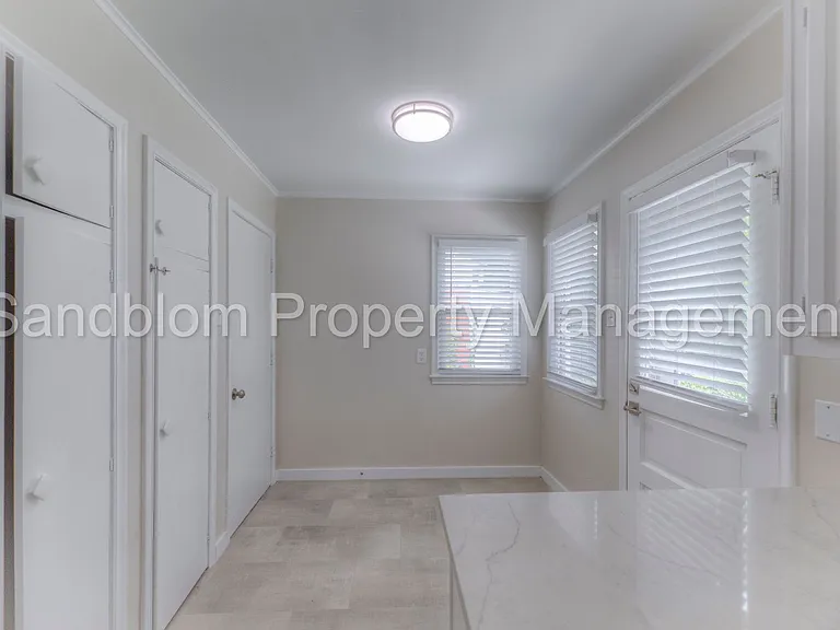 5169 S Troost Ave — Photo 12
