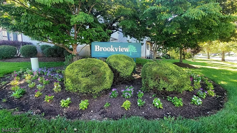 2 bed, 1.5 bath, $2,450 — Photo 2