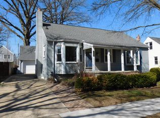 1563 Webster Ave, Birmingham, MI 48009