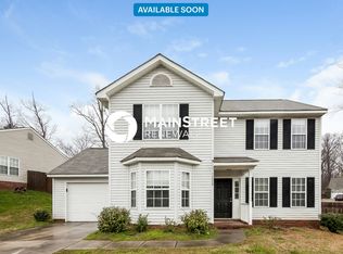 13029 Woodland Farm Dr, Charlotte, NC 28215