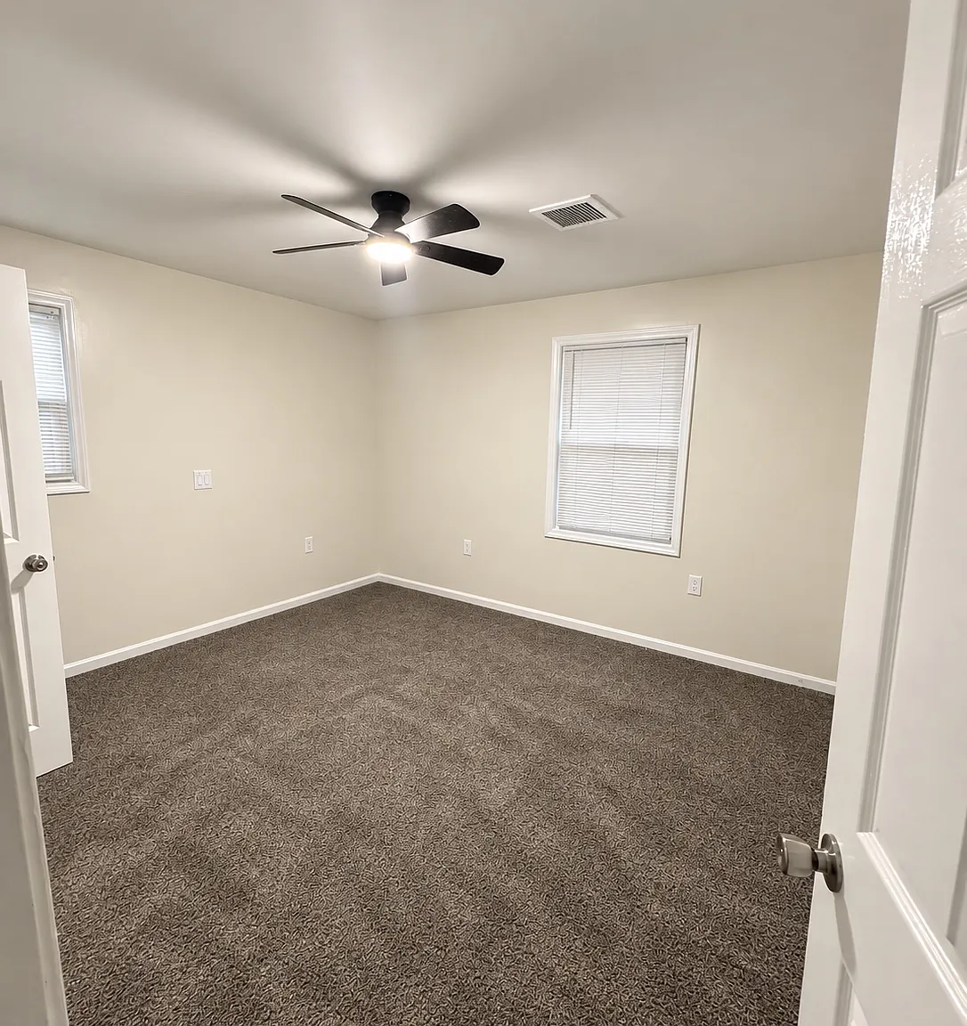 4 bed, 1250 sqft, $1,675 — Photo 4