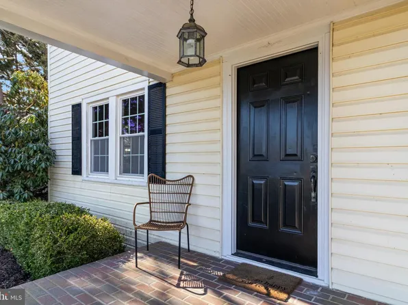 28055 Old Village Rd, Mechanicsville, MD 20659