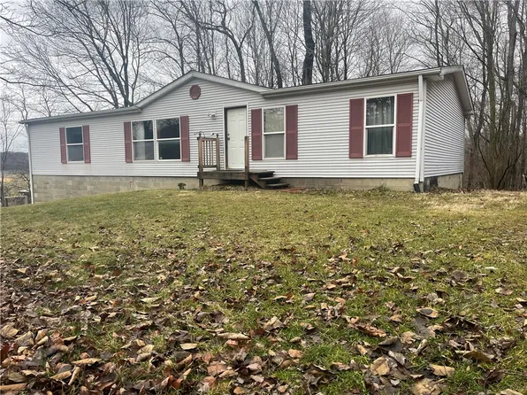 290 Boy Scout Rd, Evans City, PA 16033