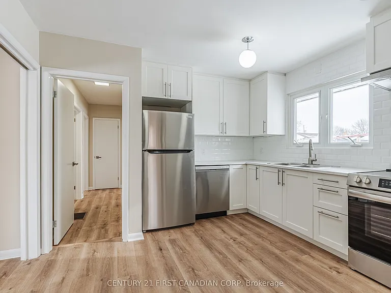 177 Myrtle St #UPPER — Photo 13