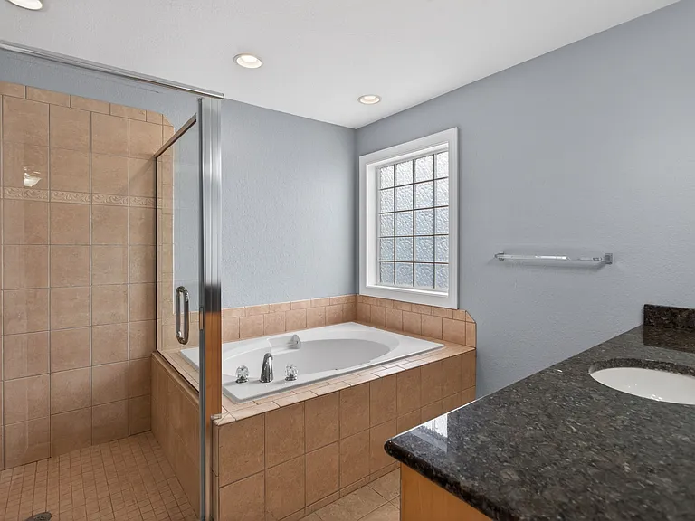 1136 Arlynn Ln — Photo 26