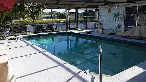 20 x 30 enclosed pool