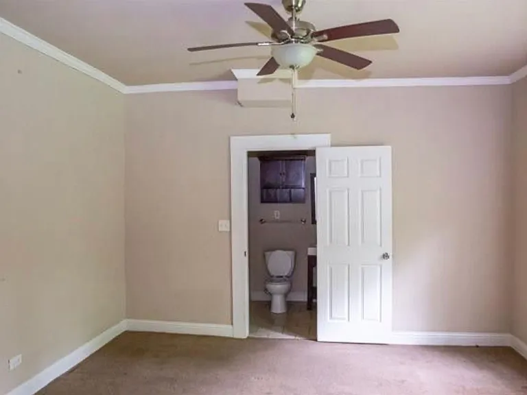 128 E Gregg St — Photo 11