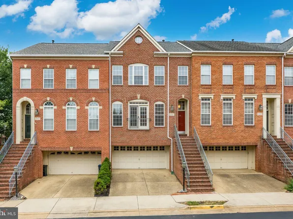 2821 Laura Gae Cir, Vienna, VA 22180