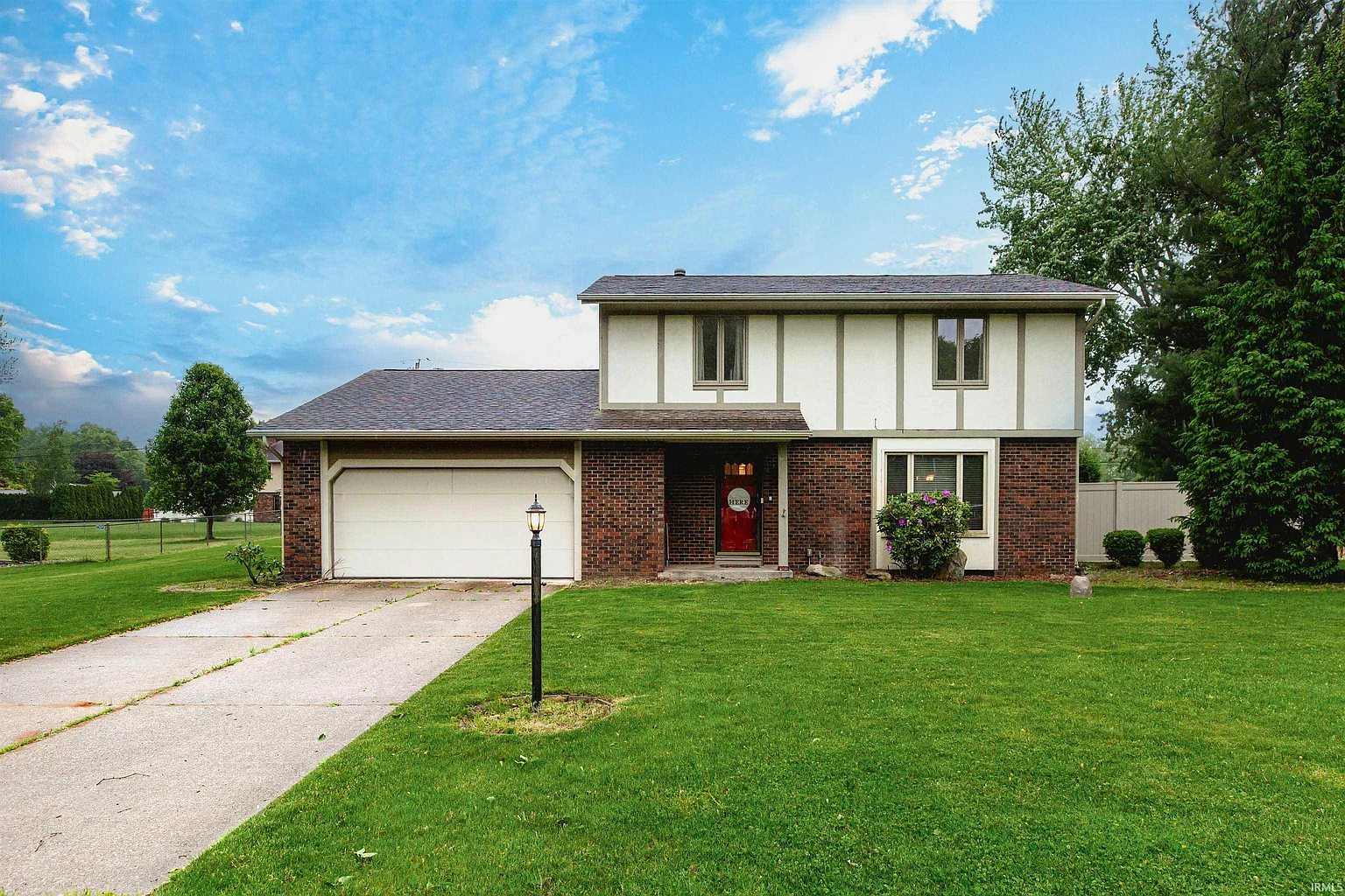 21870 Shady Hollow Ln photo 1