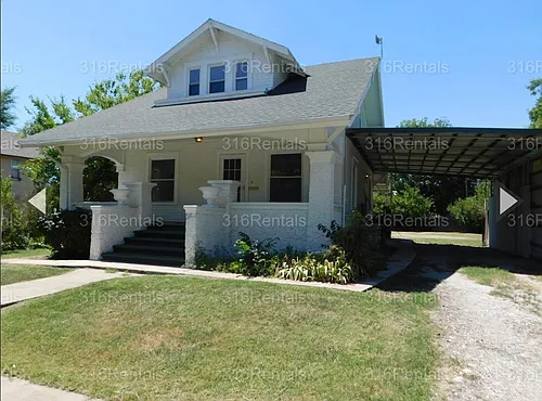 113 S Oak St Photo 1
