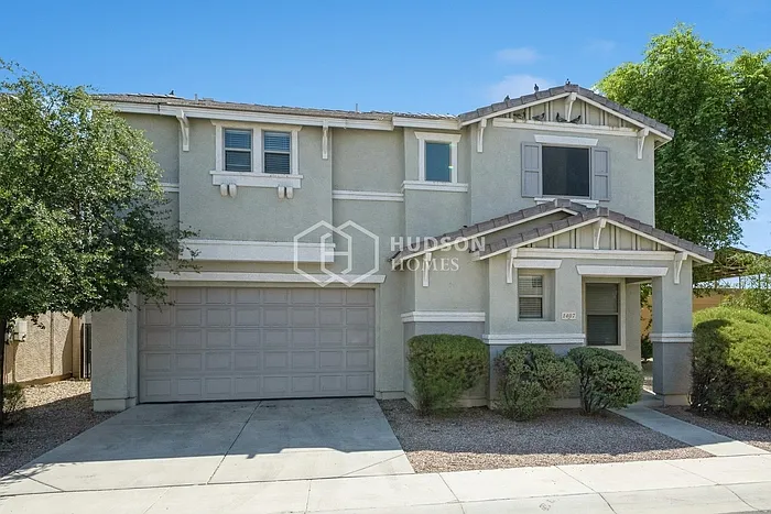 1407 N 79th Ln — Photo 3