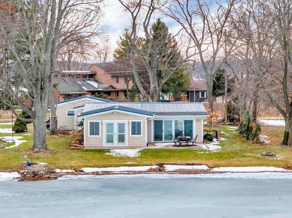 1532 Little Dr, Horton, MI 49246