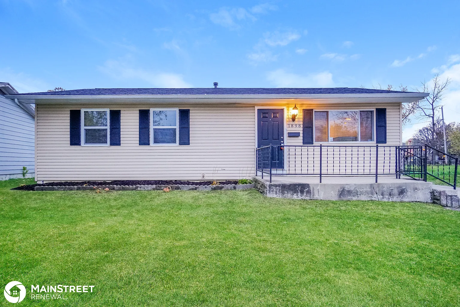 1898 Edenburgh Dr E photo 1