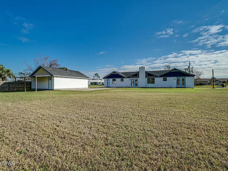 4339 Pine Tree Ln — Photo 6