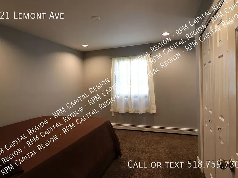 121 Lemont Ave — Photo 10