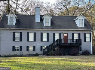 3225 Harris Dr, East Pt, GA