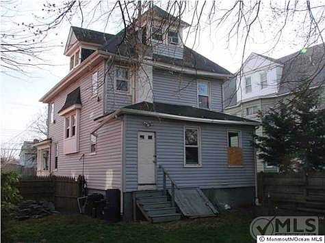 2nd image of 917 Summerfield Ave