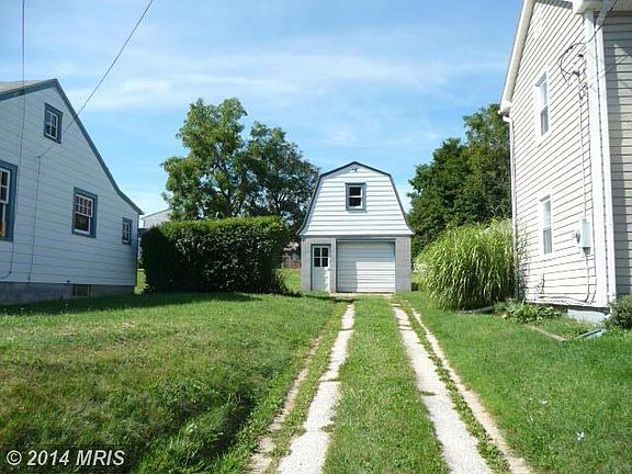 3rd image of 811 Georgia Ave