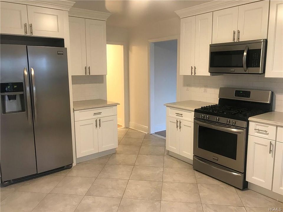 1st image of 149 Lakeview Ave