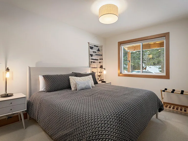 24408 Saddle St — Photo 11