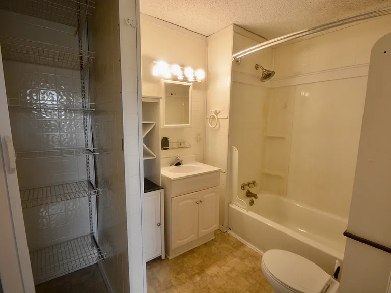303 Smyrna Ave — Photo 16