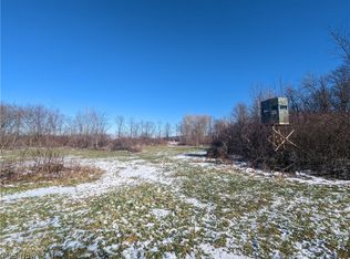 3209 Middle Rd, Pierpont, OH 44082