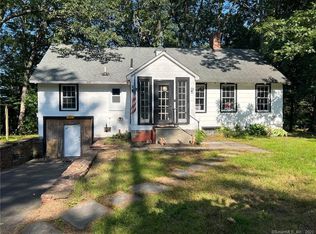 15 Lakeview Blvd, Avon, CT 06001