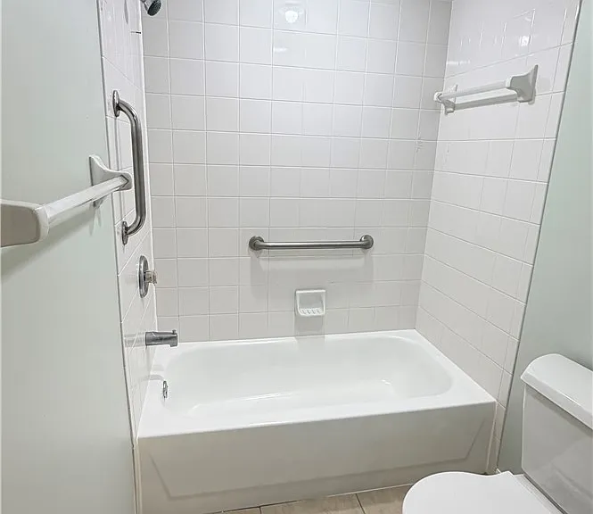 28 Cosmopolitan Dr #13 — Photo 9