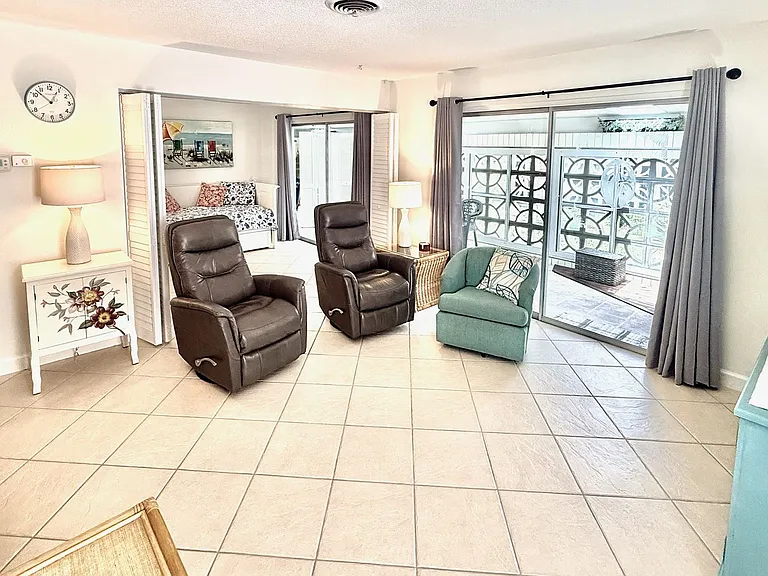 1205 Tarpon Center Dr #C4 — Photo 5