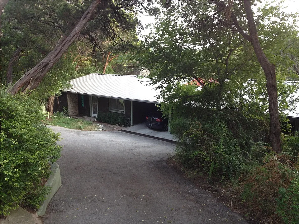 1202 Double Bend Back Rd