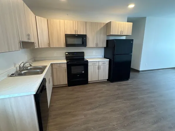 1925 N Redding Ave, Windom, MN