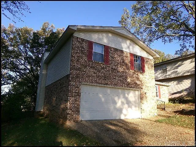 3 bed, 2.0 bath, 1723 sqft, $1,700 — Photo 3