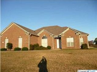 103 Spruce Pine Ln, Huntsville, AL 35811