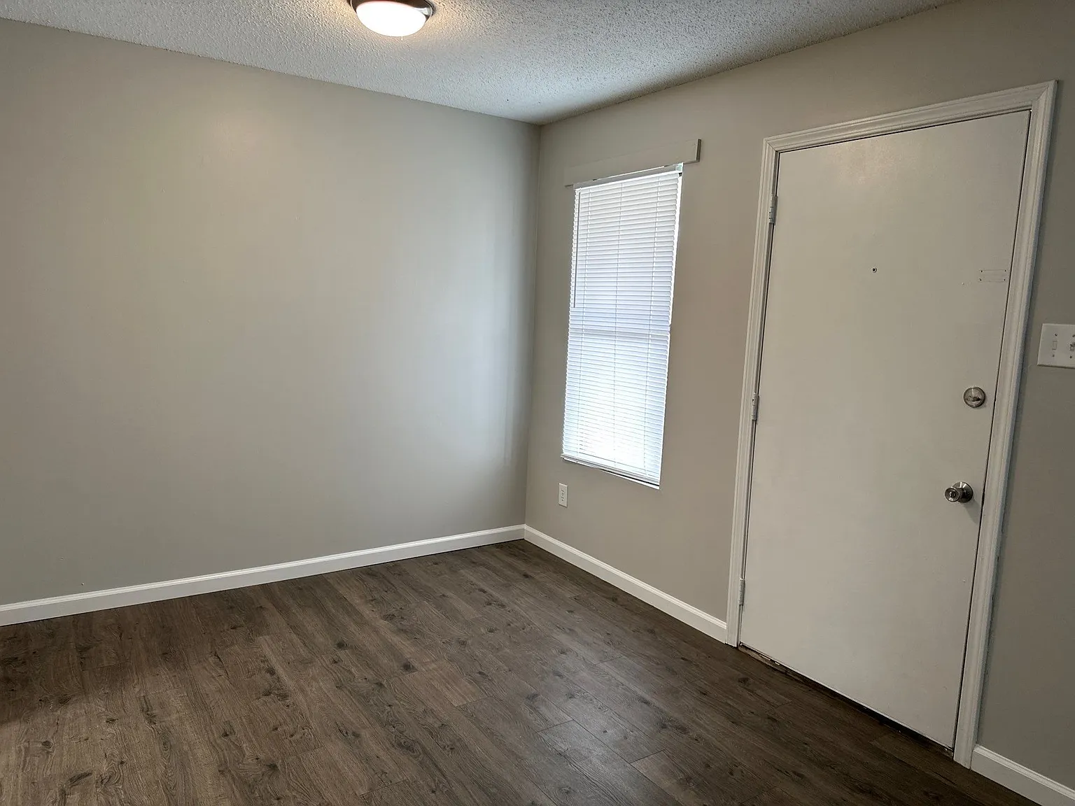 1 bed, 768 sqft, $850 — Photo 4