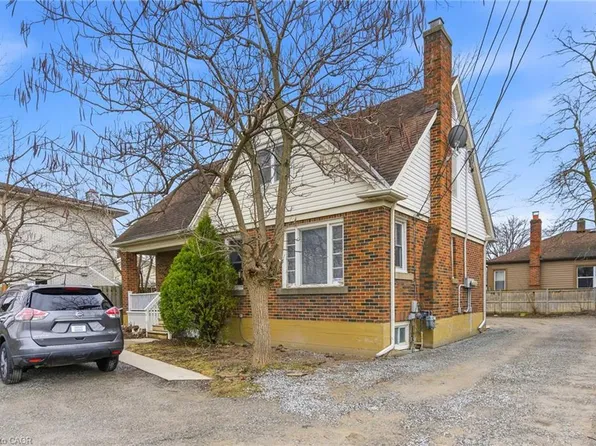 140 Eastchester Ave, Saint Catharines, ON L2P 2Z4