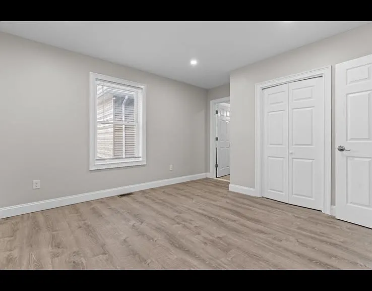 14 Herschel St #1 — Photo 4