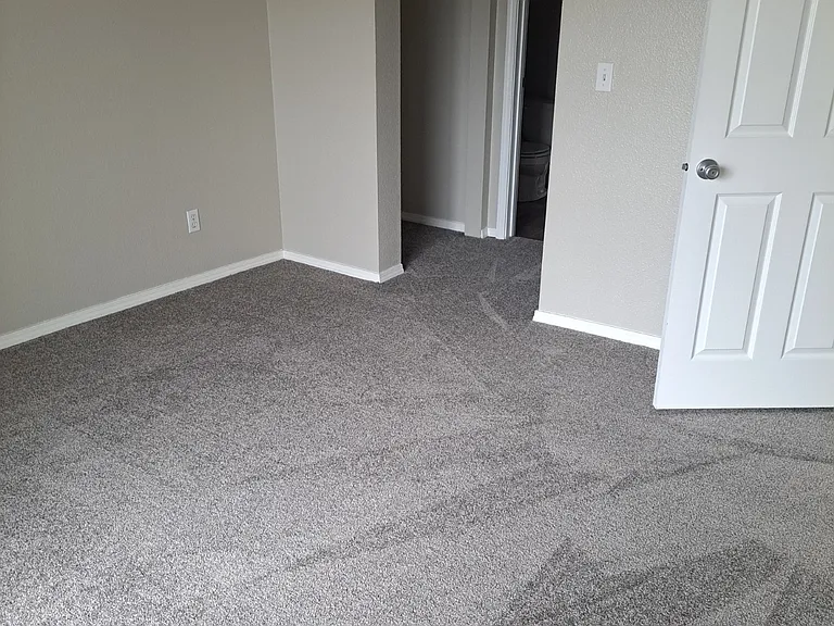 Hidden Creek Apartments — Photo 22