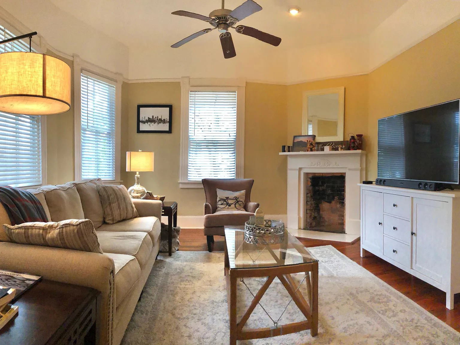 2 bed, 1500 sqft, $2,250 — Photo 4