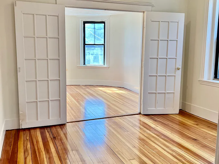 48 Endicott St #2R — Photo 14