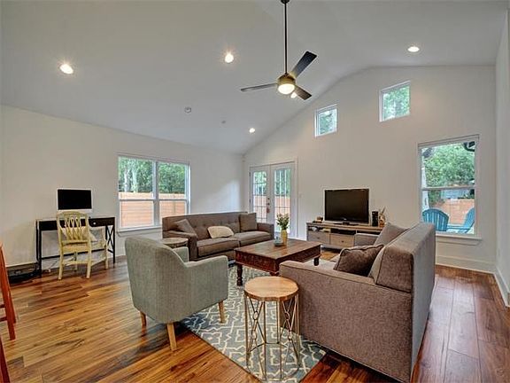 5th image of 6107 Belfast Dr