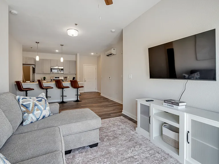 The Belleview — Photo 10
