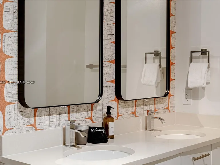 3250 NE 1st Ave #715 — Photo 39
