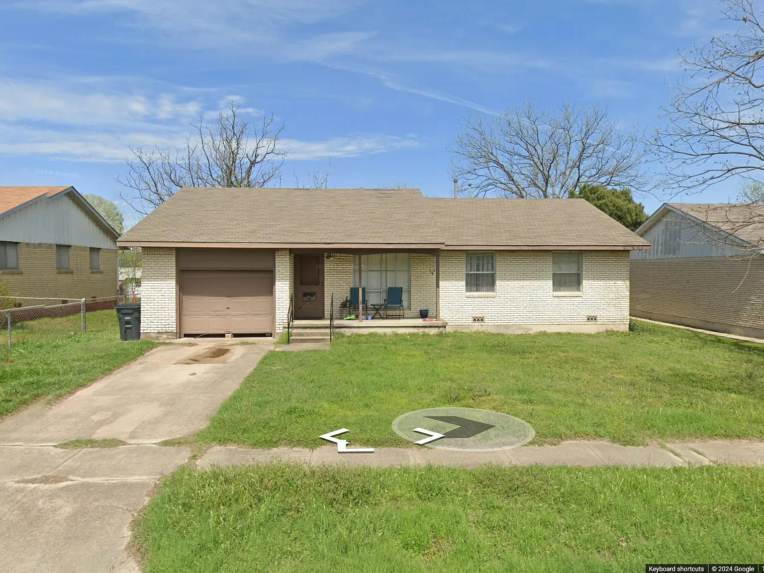 1411 Metropolitan Dr — Photo 1