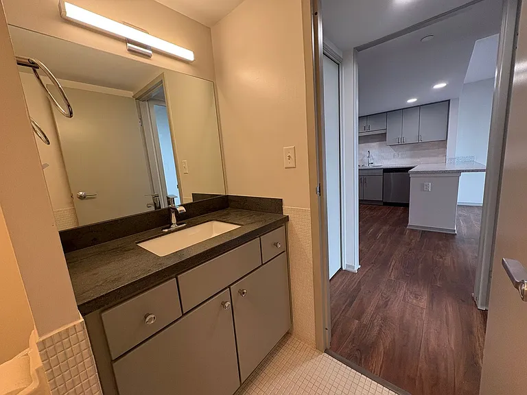 Sky Park Apartments — Photo 51