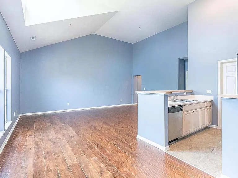 6063 Craughwell Ln — Photo 15
